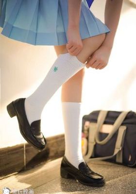 飞机上和乘务员做爰免费观看_蓝光免费播放